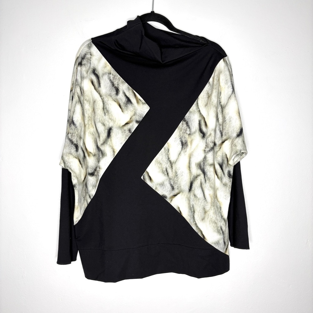OZAI N KU Dolman Artsy Cowl Top Stretchy Long Sleeve Fur Print Black Size S